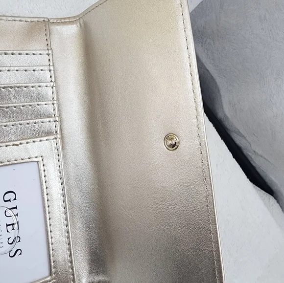 GUESS Shawna Slim Clutch Wallet, Cognac slip pockets, 12 card slots and ID windo - Picture 6 of 8